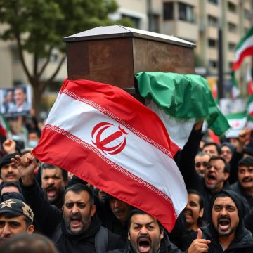 سنگ قبر حاج قاسم